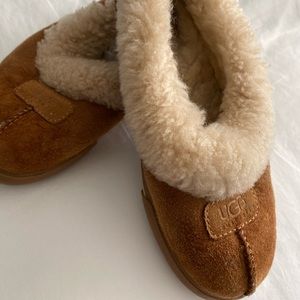Ugg slippers/moccasins
